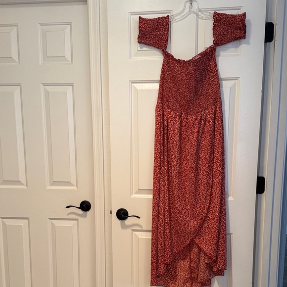 Dresses & Skirts - Elegant Red Floral Off-Shoulder Dress